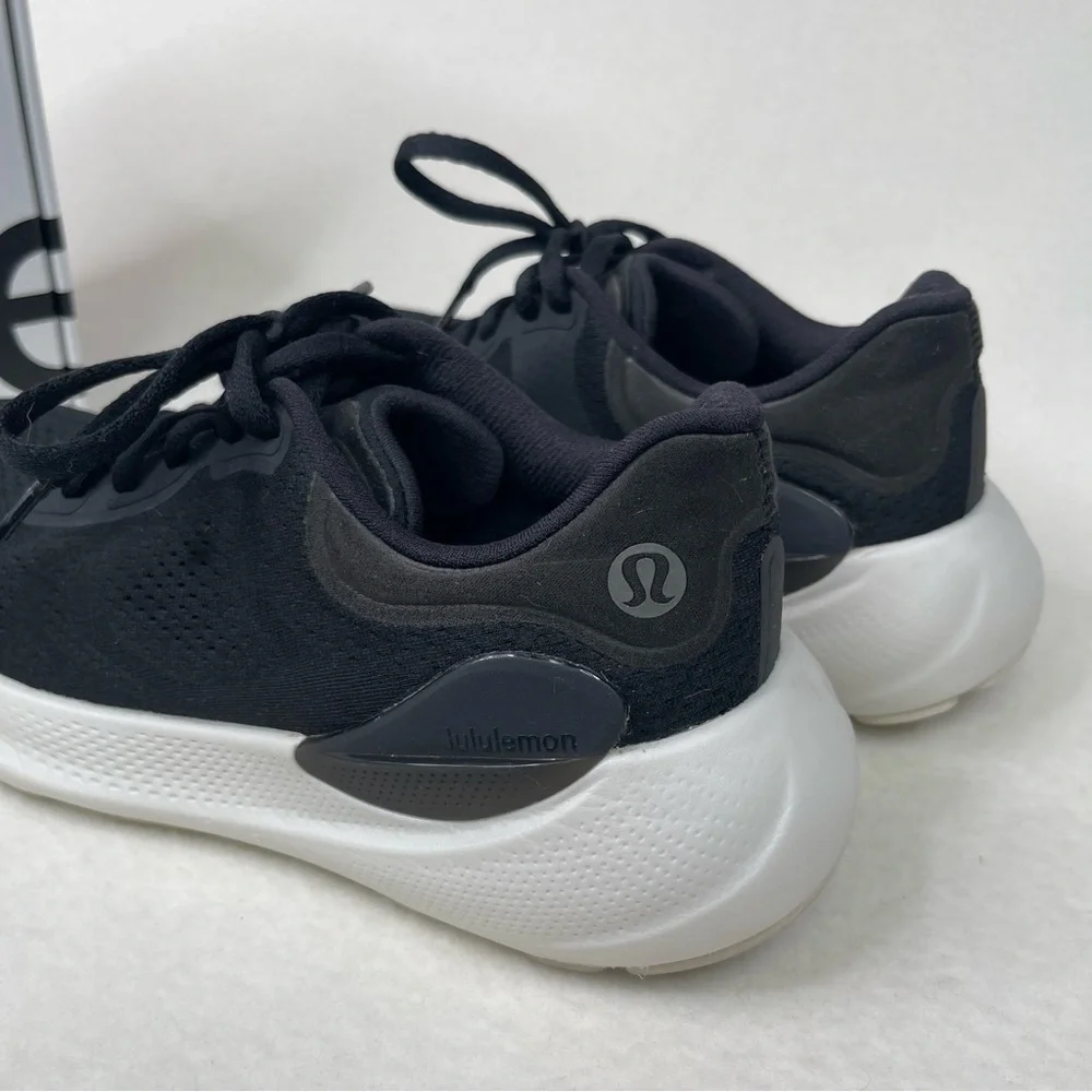 Lululemon Beyondfeel Black Running Sneakers Women's Size 8.5